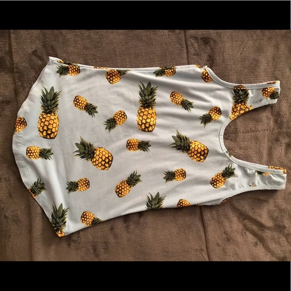 Blue pineapple tank top - Picture 2 of 2